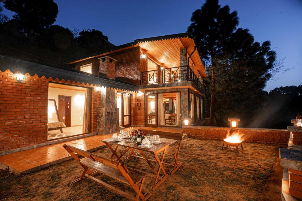 Stayvista At The Winter Line With Complimentary Breakfast Kasauli Kültér fotó